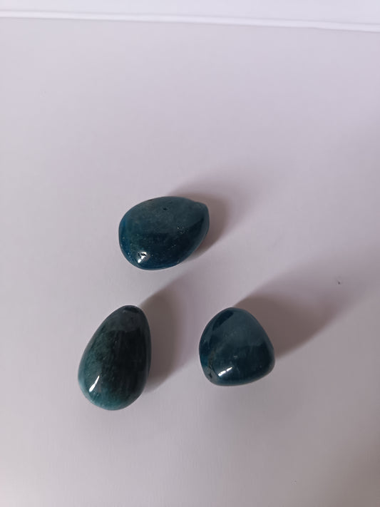 Pierre rouler apatite bleu